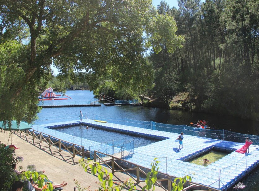Fluvial do Malhadal beach, Portugal